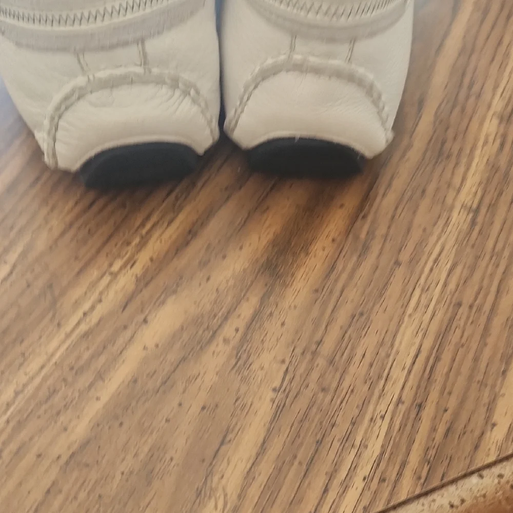 SALE-Mens Johnston & Murphy Color is an OFF WHITE, looks like Leather, Slip-Ons